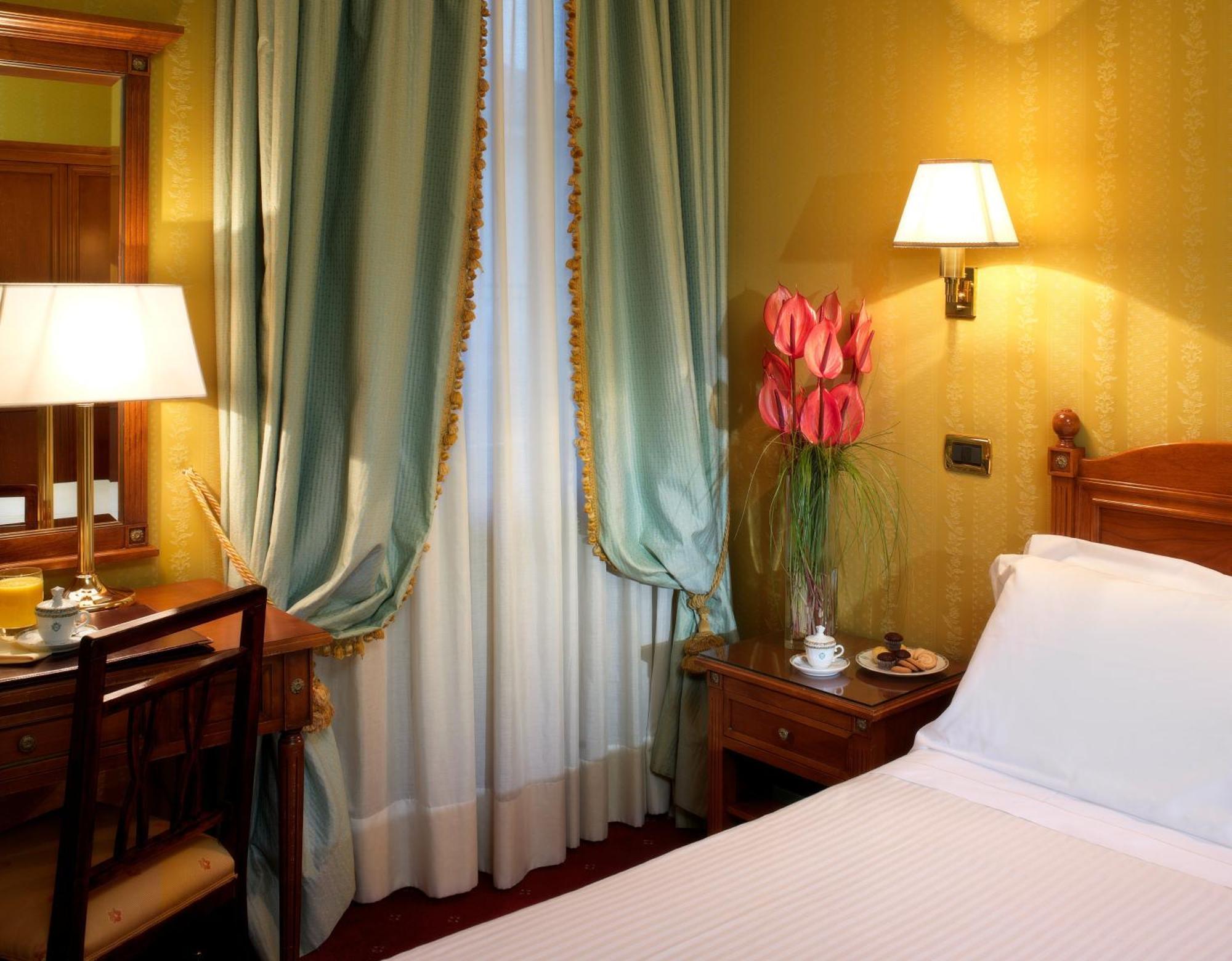 Hotel Sina Maria Luigia Parma Esterno foto