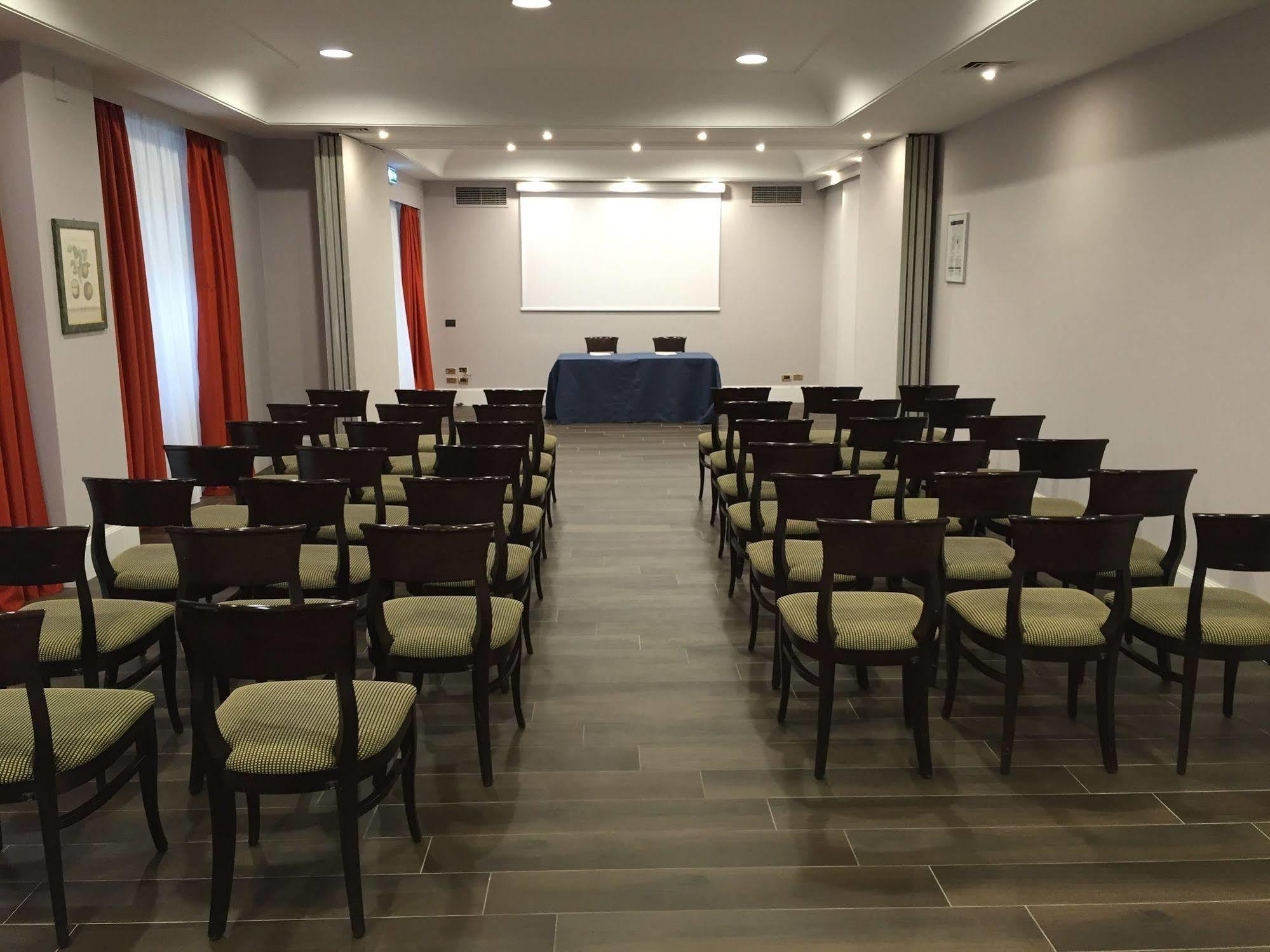 Hotel Sina Maria Luigia Parma Esterno foto